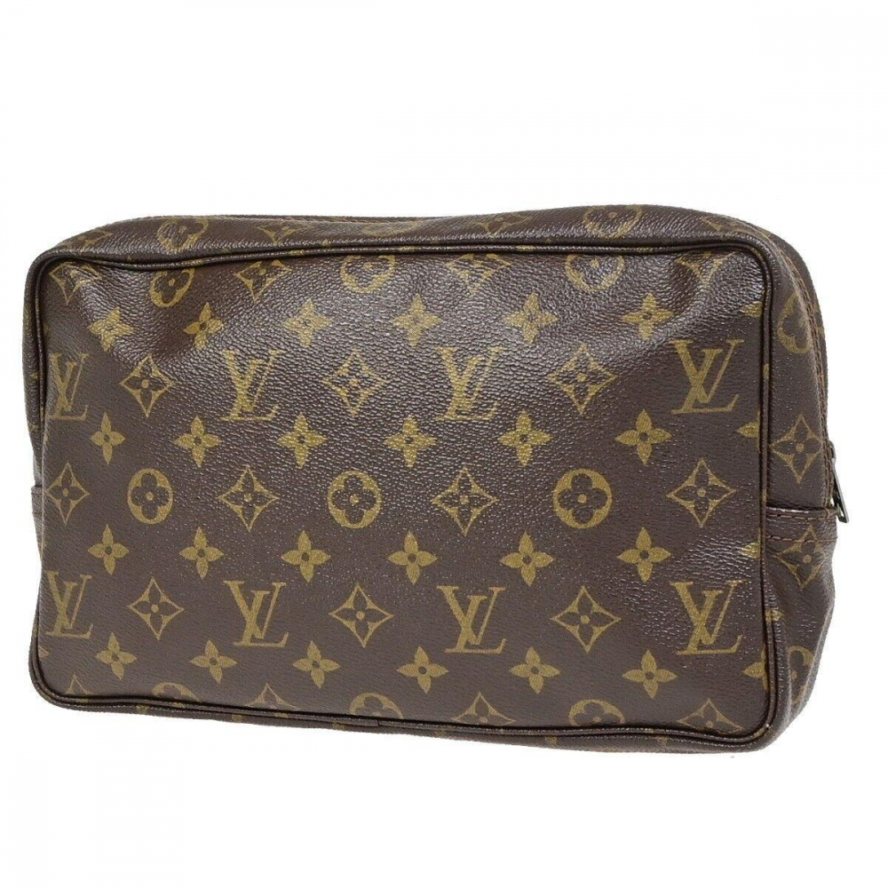 Louis Vuitton Trousse Toilette 28