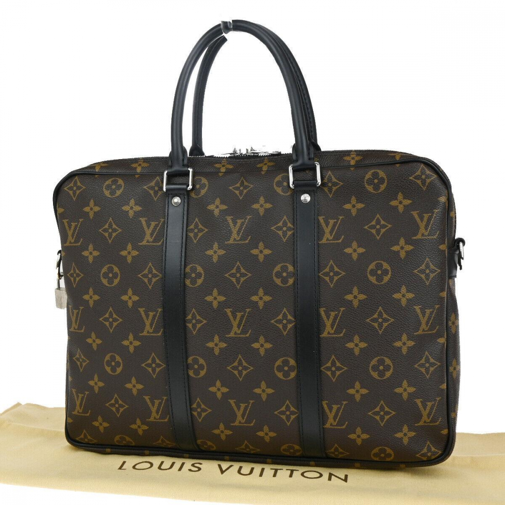 Louis Vuitton Porte Documents Voyage