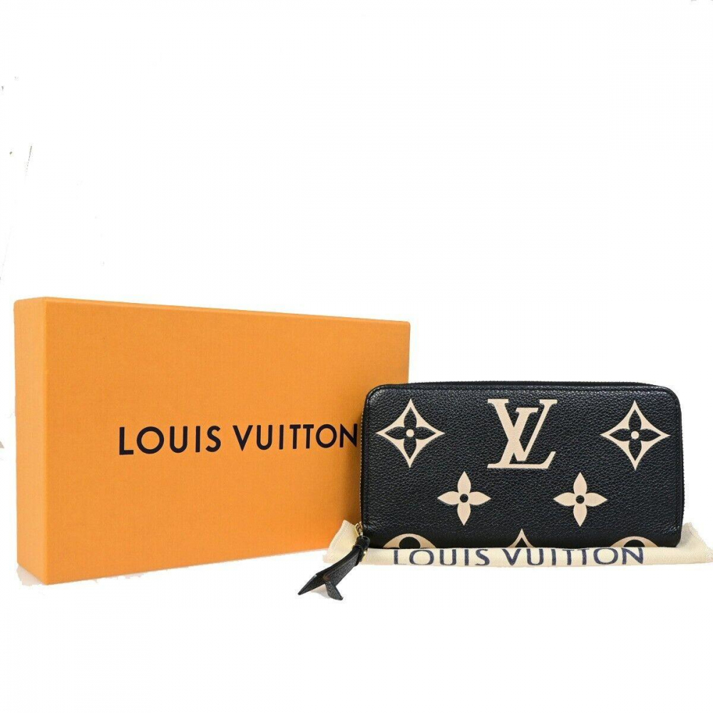 Louis Vuitton Zippy wallet