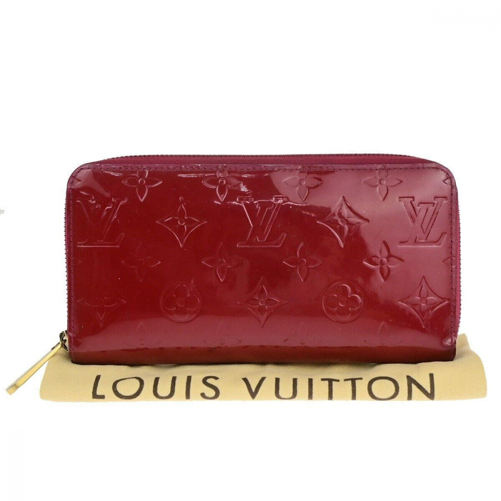 Louis Vuitton Zippy wallet