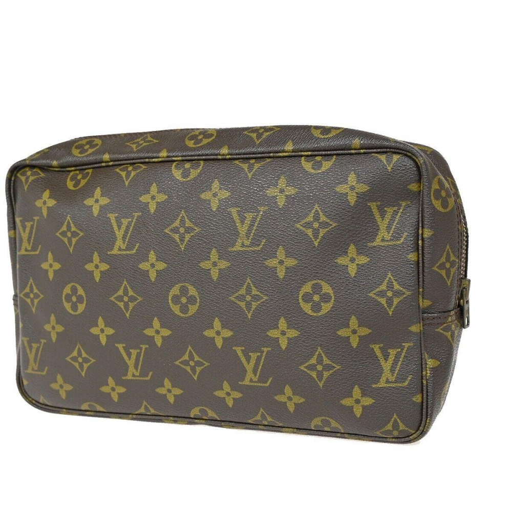 Louis Vuitton Trousse Toilette 28