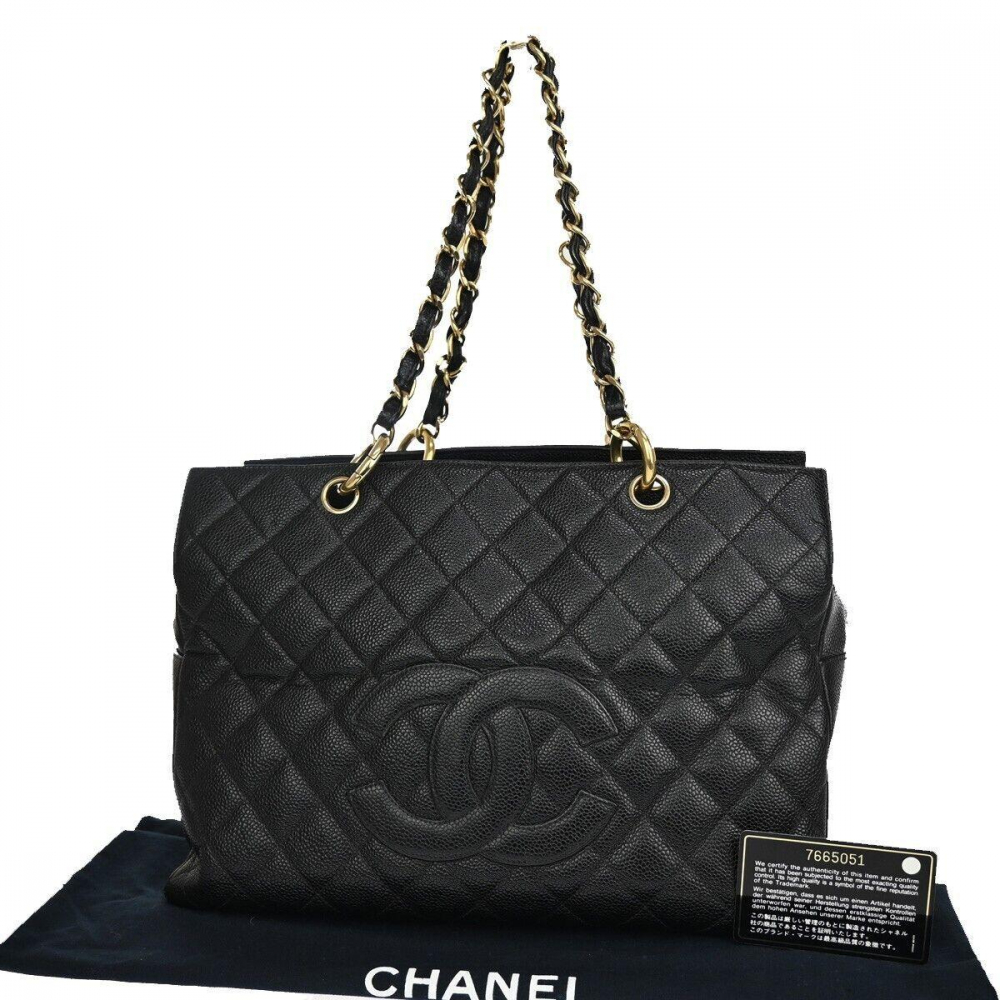 Chanel Shopping