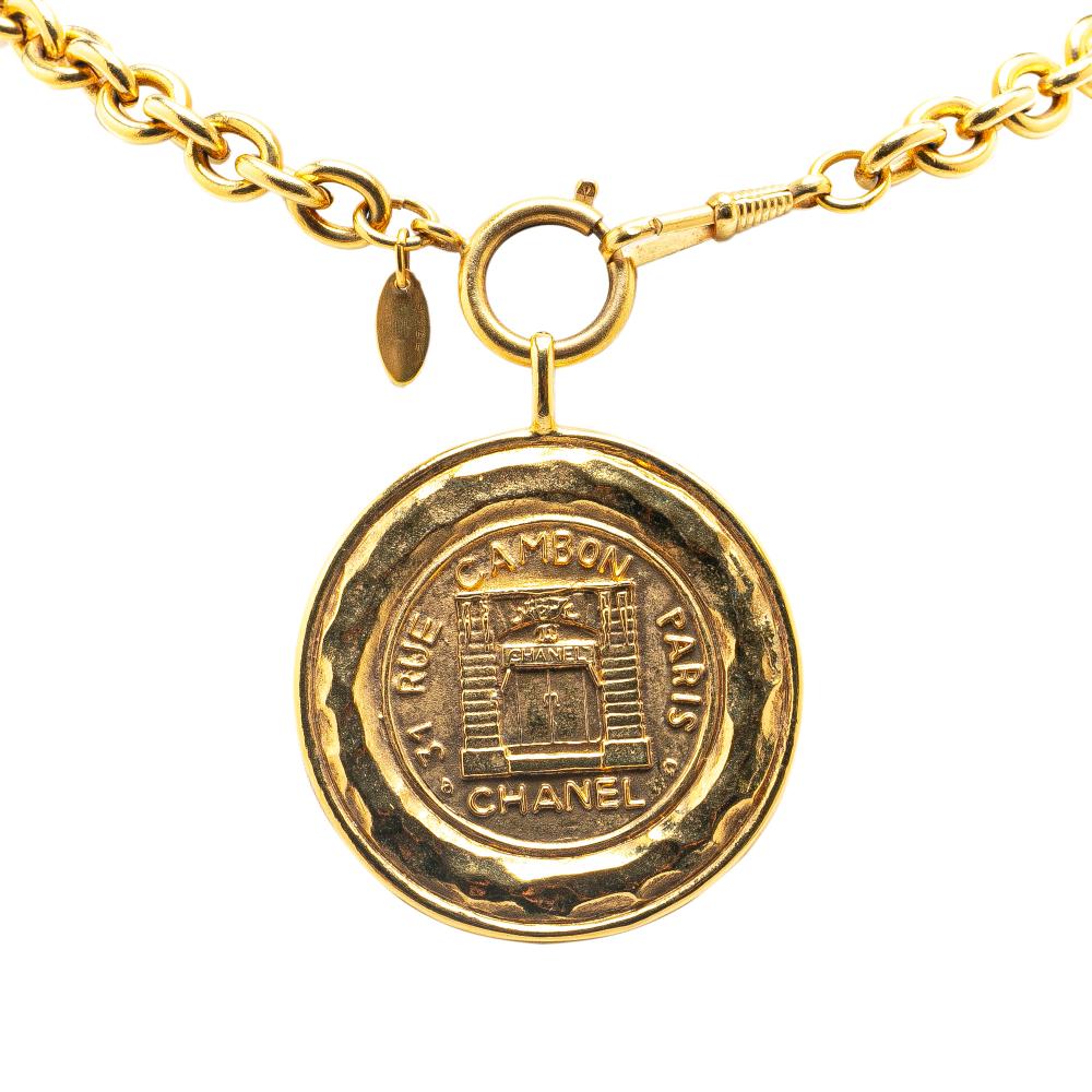 Chanel B Chanel Gold Gold Plated Metal 31 Rue Cambon Medallion Pendant Necklace France