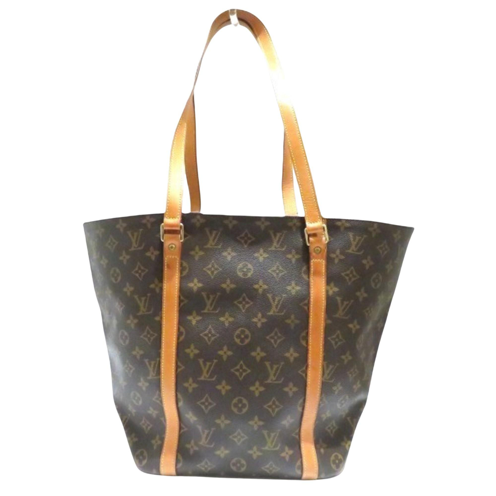 Louis Vuitton Shopping