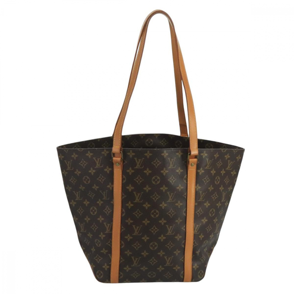 Louis Vuitton Shopping