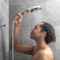 Innovagoods Pommeau de Douche Haute Pression avec Filtre et Minéraux Moshol