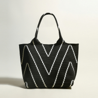 Cilela Women's 'Retro Chevron' Tote Bag