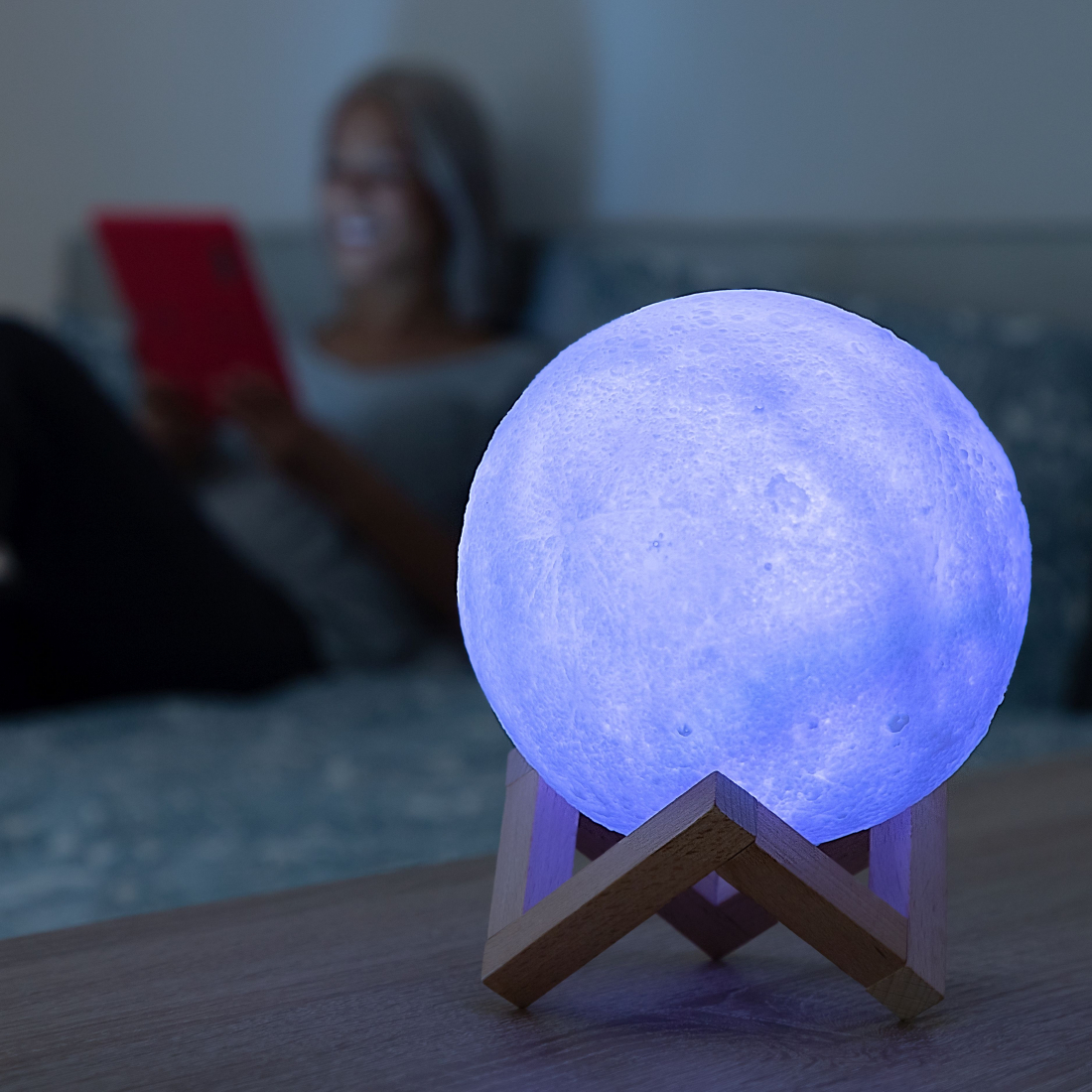 Wiederaufladbare LED Lampe Mond Moondy