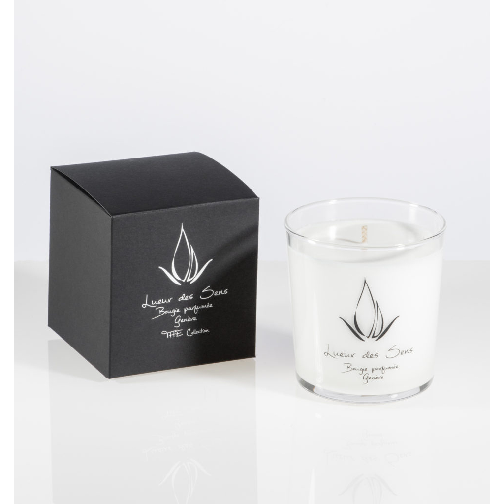 'Fleur De Cotton' Candle - 220 g