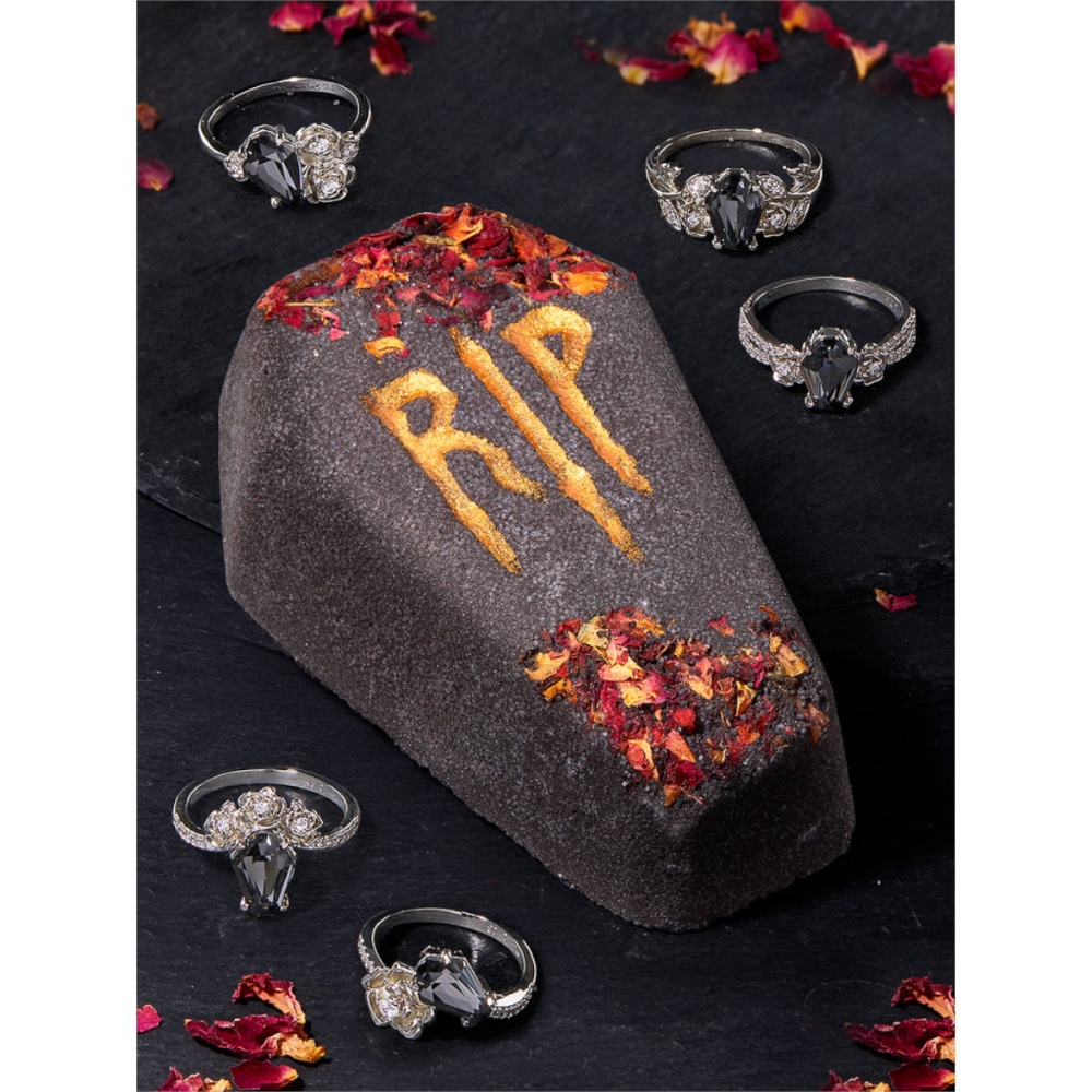 Women's 'Charcoal Coffin' Bath Bomb Set - 100 g