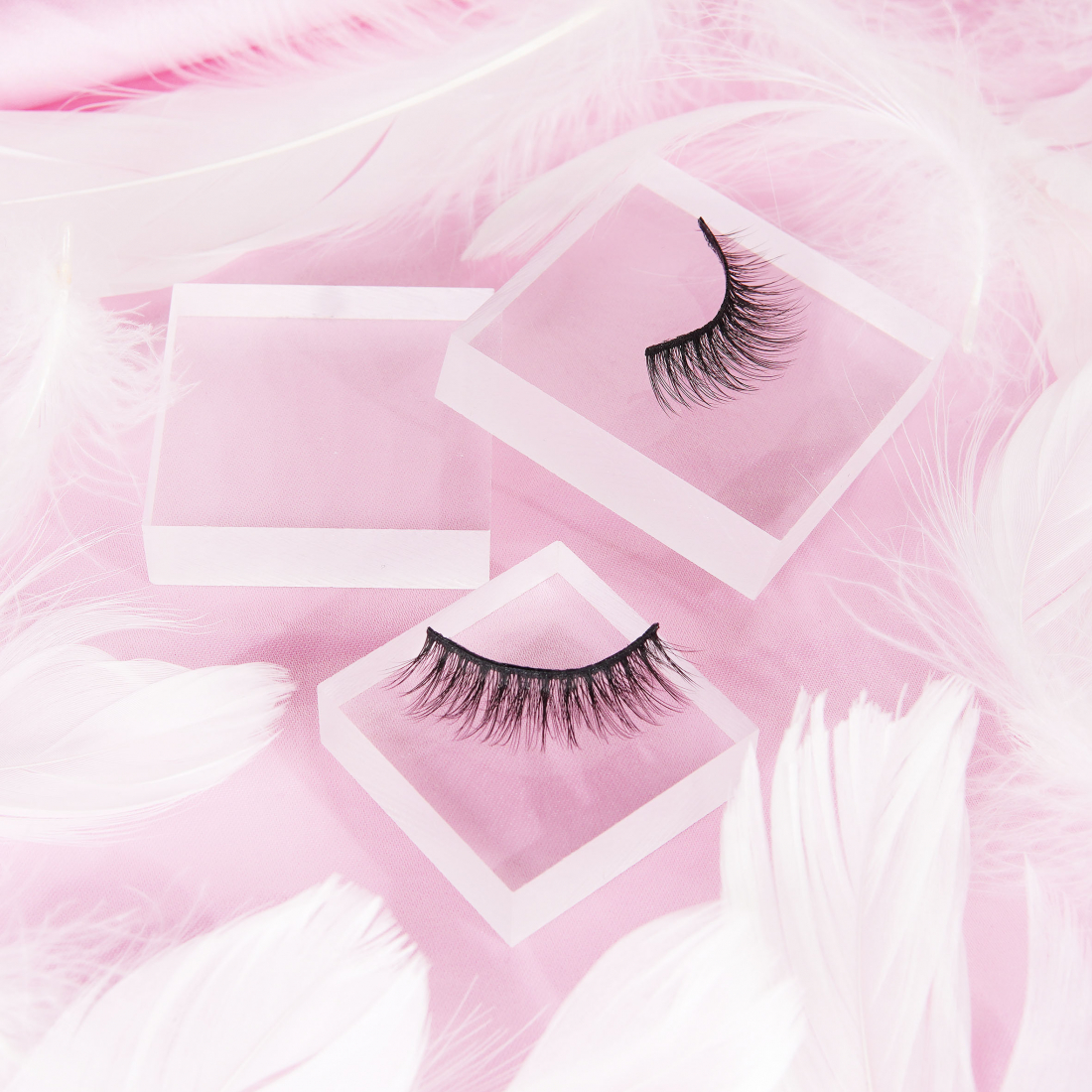 'Winging It' Fake Lashes - 1 Pair