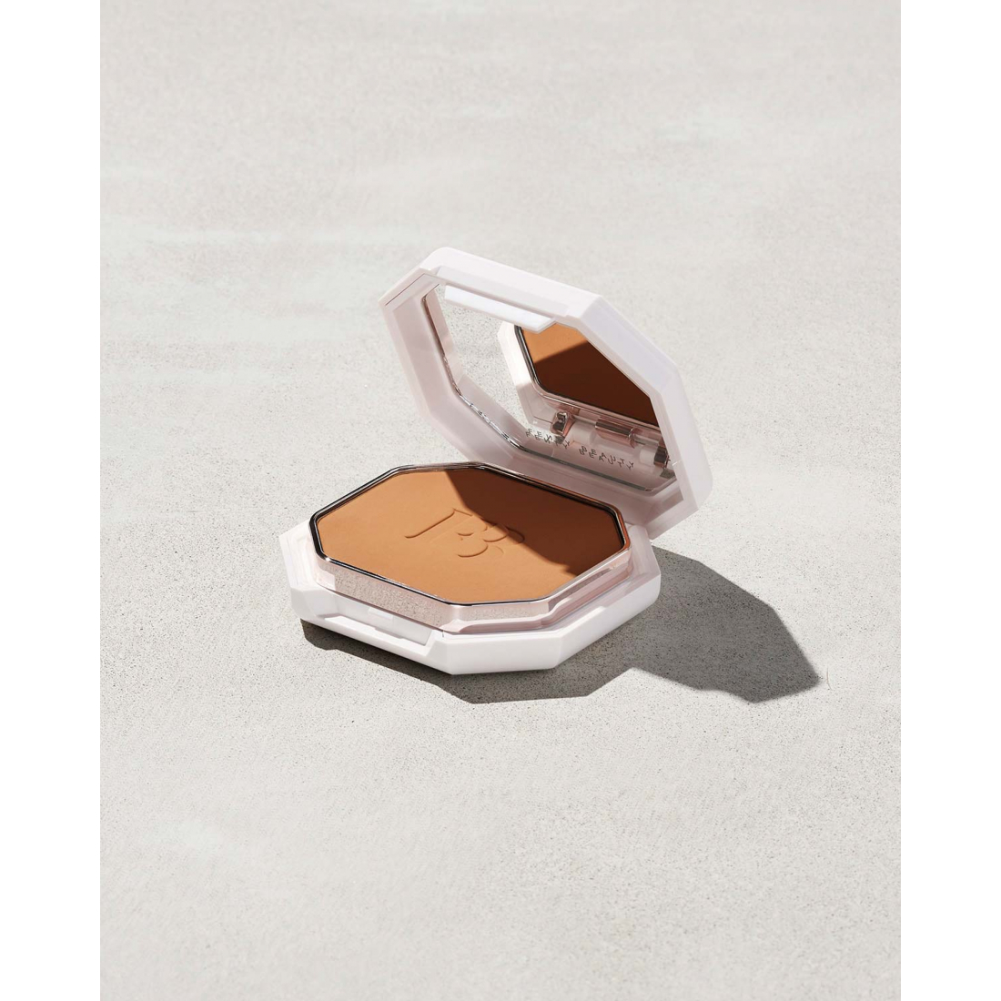 'Pro Filter Soft Matte' Powder Foundation - 330 Medium With Warm Golden Undertone 9.1 g