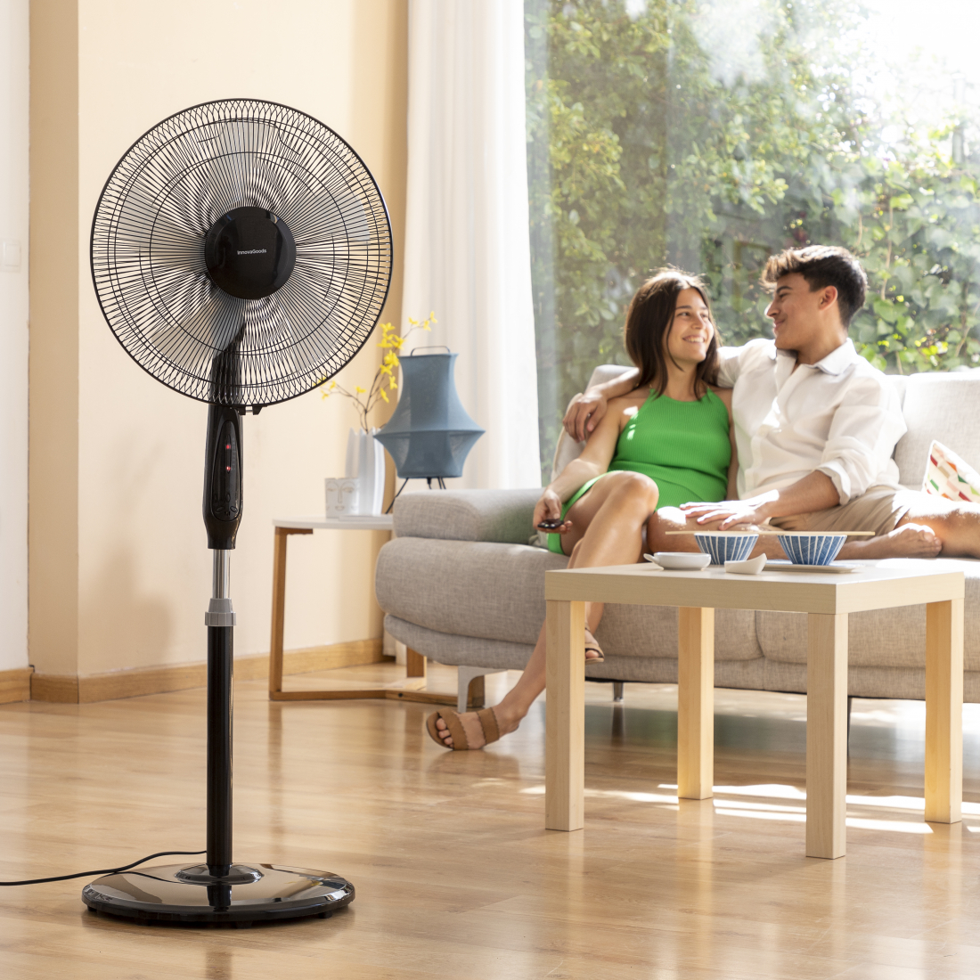 Pedestal Fan With Remote Control Airstreem 45 W