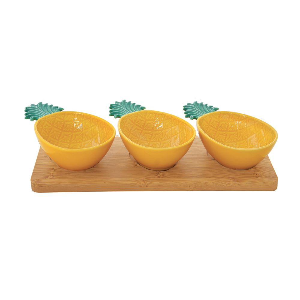 Aperitif Set With Bamboo Tray And 3 Pineapple-Shaped Porcelain Bowls in C.B.-Gr