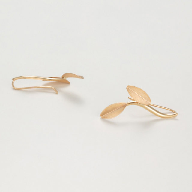 Women's 'Feuilles Satinées' Earrings