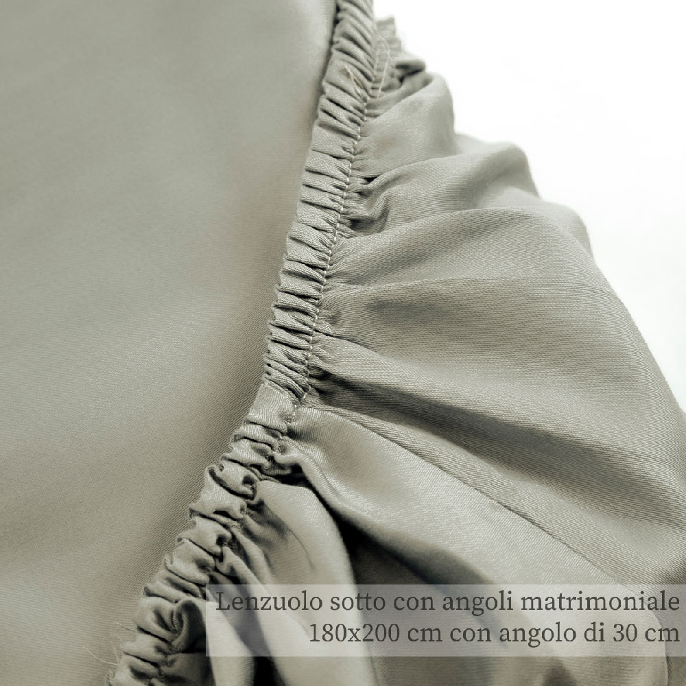 'Satin' Double Fitted Sheet - 200 x 180 x 30 cm