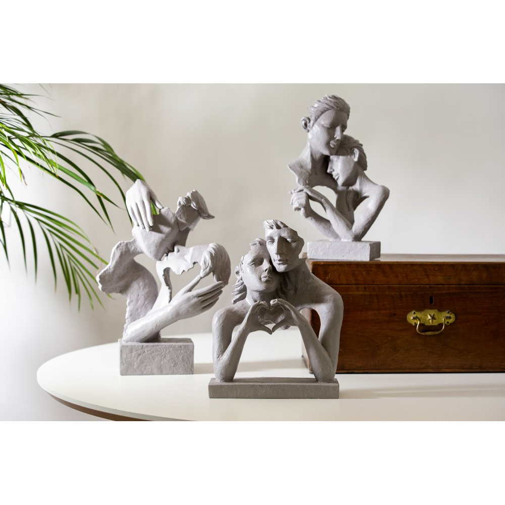 'Love Affair Kiss' Skulptur