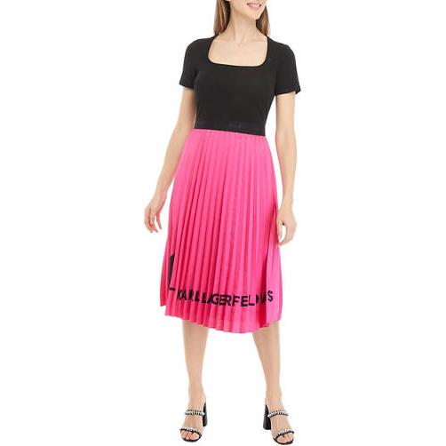 Robe à manches courtes 'Square Neck Pleated' pour Femmes