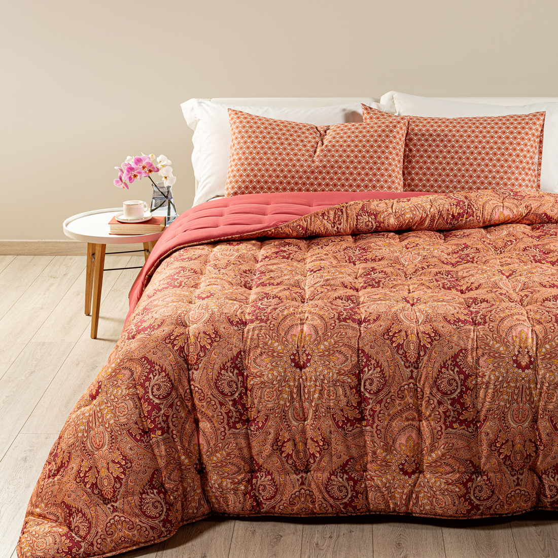 Paisley Burgundy Quilted Bedspread - Super King size bed