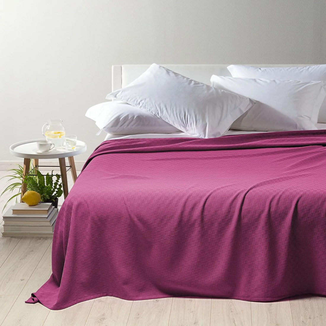 Rodeo Fuxia Lightweight Bedspread  - Single size bed