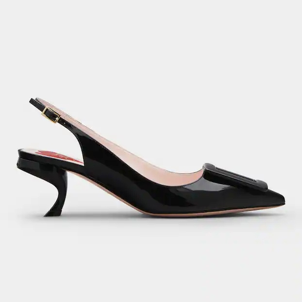 'Virgule Lacquered Buckle' Pumps mit Fersenriemen für Damen