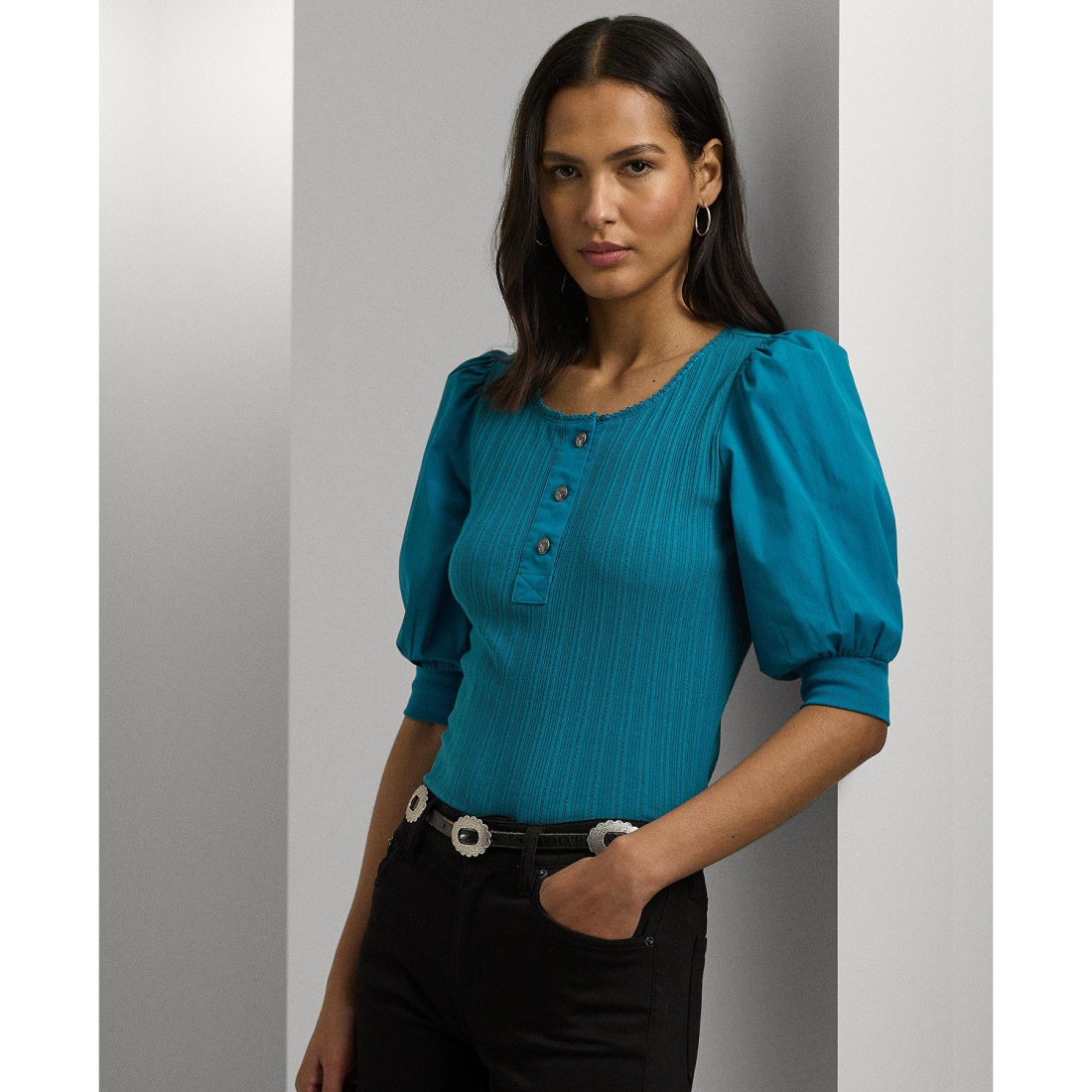 Puff-Sleeve Henley Tee pour Femmes