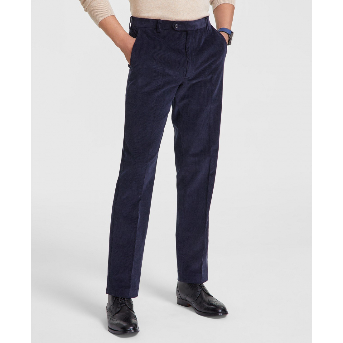 Modern-Fit Solid Corduroy Pants pour Hommes