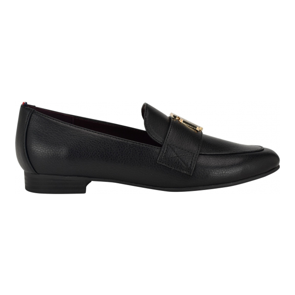 Women's 'Cyndia' Loafers