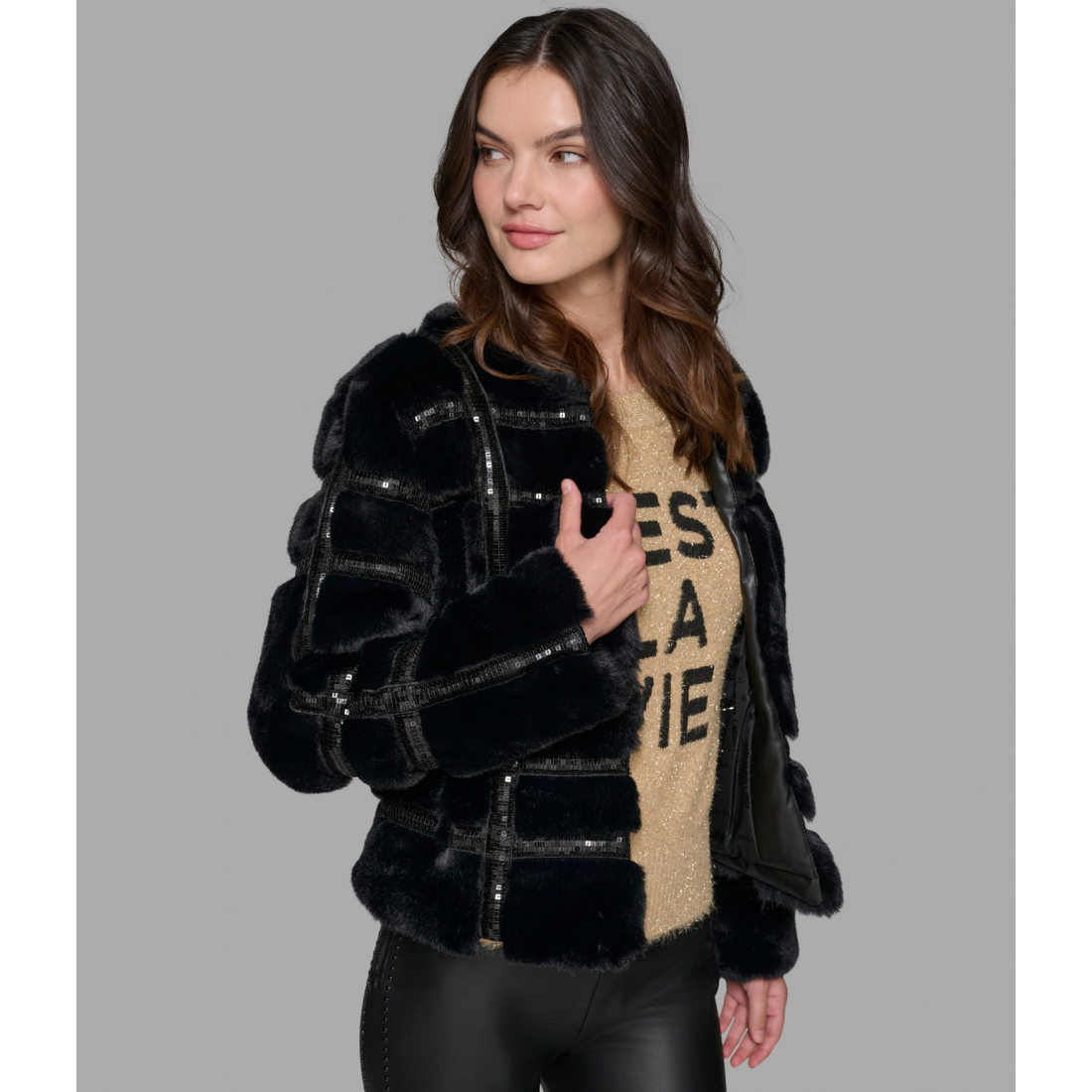 'Sequin Trimmed Faux Fur Coat' pour Femmes