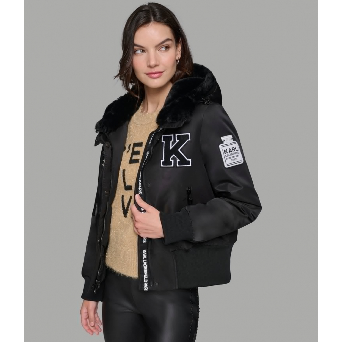 'Patch Fur Hood Bomber Jacket' pour Femmes