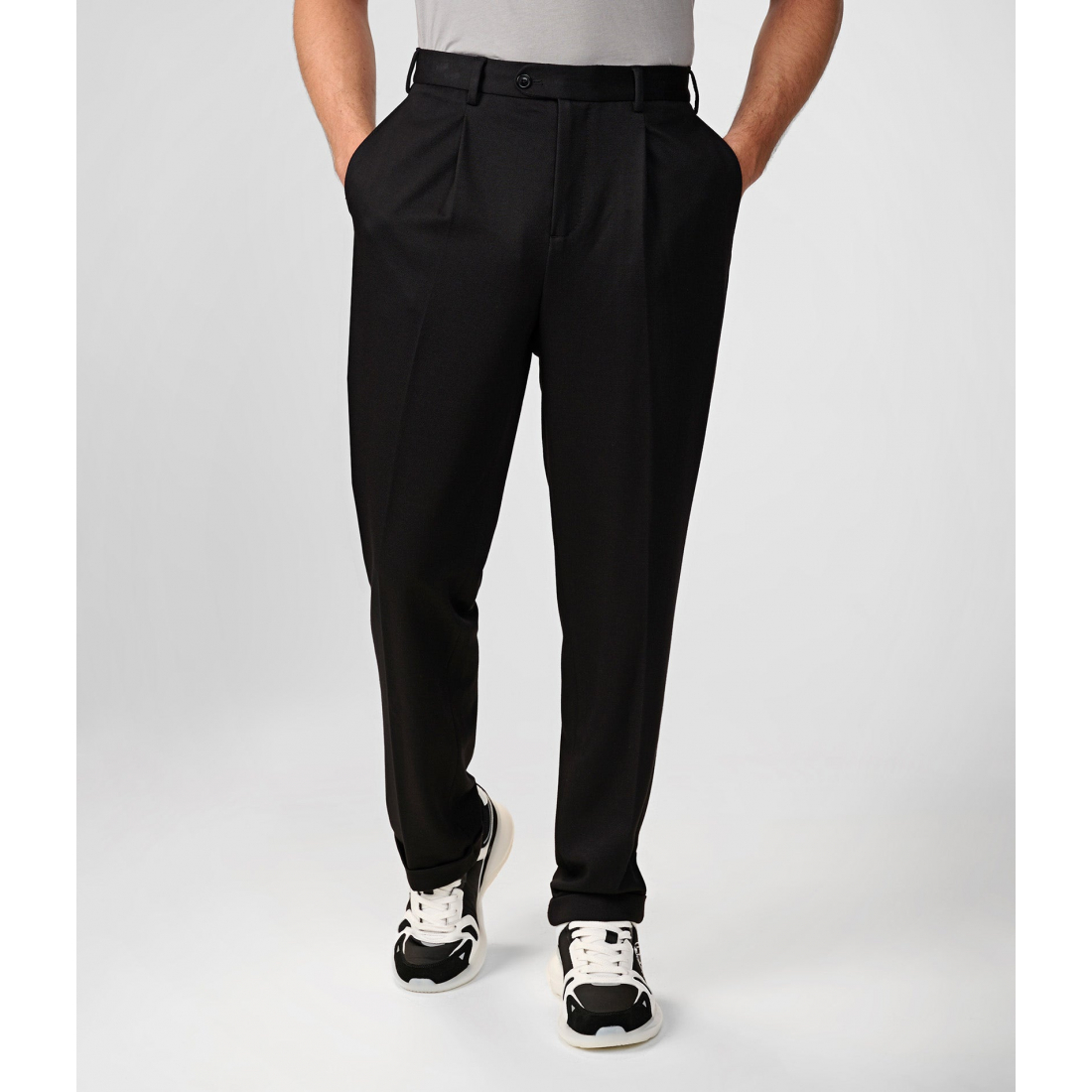 'Side Buckle Pleated Pant' pour Hommes