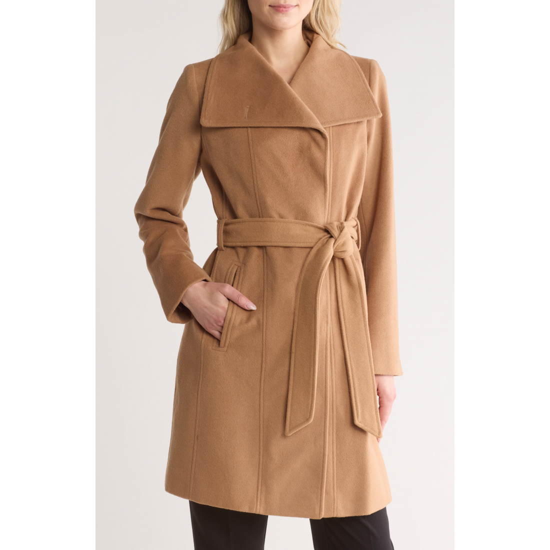 Manteau 'Asymmetric Belted' pour Femmes