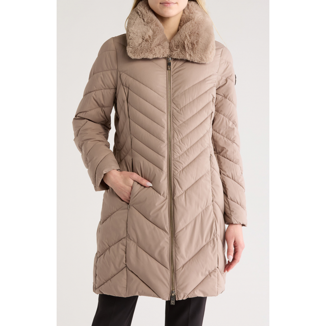 Veste matelassée 'Faux Fur Collar Quilted' pour Femmes