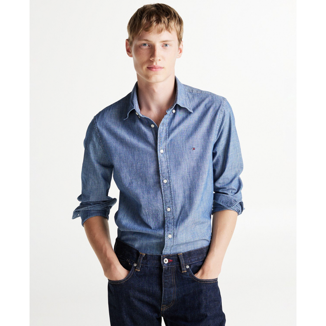 'Regular-Fit Chambray Button-Up Shirt' für Herren