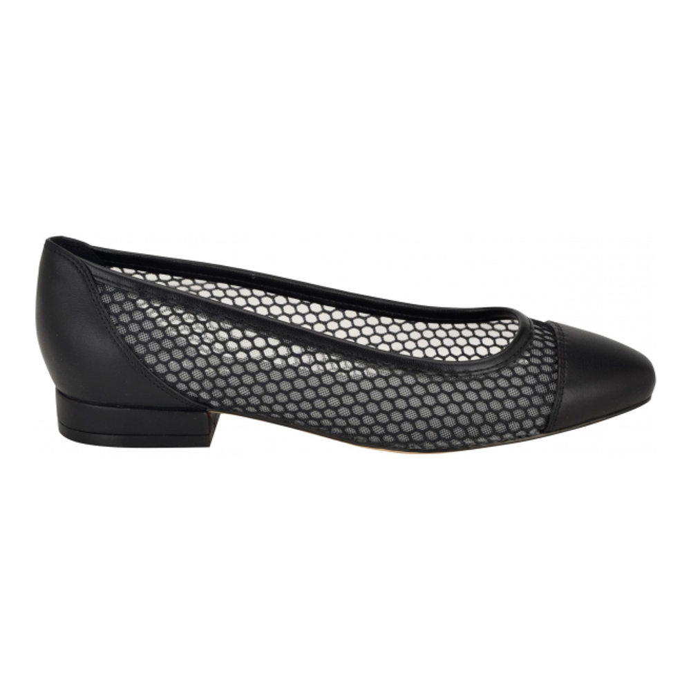 Women's 'Clove Cap Toe Flat'